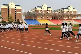 野蛮体魄，文明精神！迪茵公学青春活力的一刻！