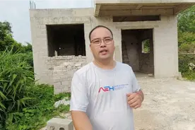 广西农村花十万块建的房子，却后悔到要拆墙，大家说还能改造吗视频封面