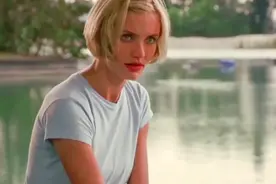 感受下欧美金发美女的绝美镜头视频封面