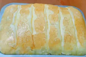 懒人蒸面包，普通面粉不用揉膜，多加一步，比烤的还好，柔软拉丝