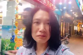 为了找回上次剪发的发型师，女司机排队三小时，剪完瞬间心态崩溃
