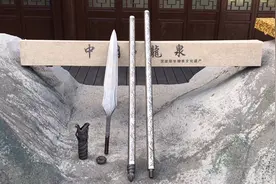 百炼钢手工锻制～龙胆亮银枪视频封面