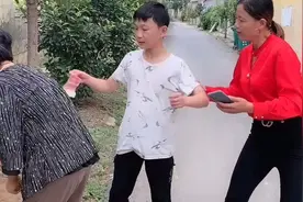 孩子的做法值得点赞吗？视频封面