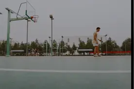 学校篮球1v1视频封面