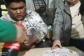 一瓶俩升可乐给胖子一个人干完了😂