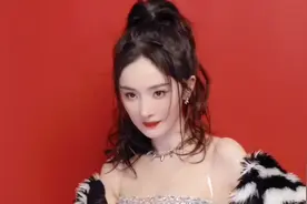 杨幂写真视频封面