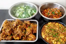 自从有了女厨师每天换新菜，酱大骨,豆腐学会这样做，员工抢着吃视频封面