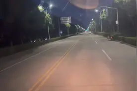 上海b2驾校，学费8800元，包含报名费，考试费，培训费，报名签合视频封面