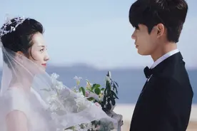素颜夫妇婚后生活回家必须在门口等候，表达爱的仪式一次也不能少视频封面