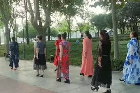平安健康伴你行视频封面