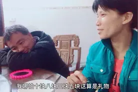 小兰过几天生日到了，老刘说送馒头或者小笼包我吃，啥意思呢视频封面