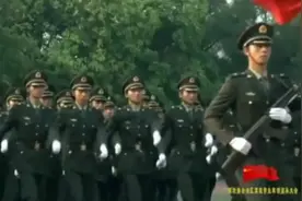 2012年广西军训的钢铁洪流