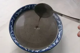 在家用破壁机做黑芝麻糊，香浓又丝滑，补钙又健脑，比买的还好喝视频封面
