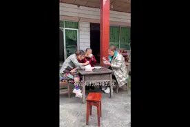 天有情地有情，一起恋爱行不行！