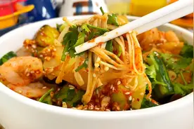 夏天减肥必吃凉拌菜，万能凉拌汁健康低脂，水煮菜也能好吃到哭视频封面