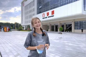 乌克兰媳妇照四维，终于见到宝宝了，但是为什么不可以告诉性别视频封面