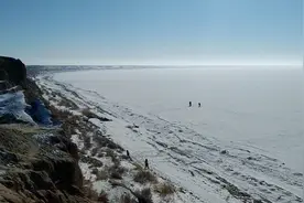 新疆阿勒泰地区福海县福海湖。福海，福如东海。面积753平方公里视频封面