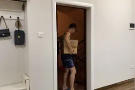 拼多多百亿补贴买的飞天茅台开箱，会不会踩雷？高手看看真假