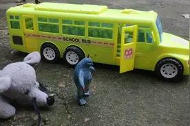 小朋友能想坐挖掘机去学校，可以吗视频封面