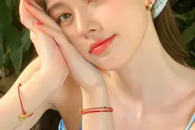 被日媒评为“四千年第一美女”出道十年零绯闻 姐一心只搞事业视频封面