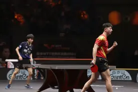 恭喜！马龙3-2林昀儒晋级WTT世界杯男单四强，马龙真的很强大！视频封面