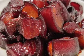 红烧肉正宗做法，切记别焯水和用水炖，教你一招，肥而不腻太香了