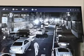 现在小偷的胆子都这么肥吗？小区都是摄像头还这么明目张胆的啊视频封面