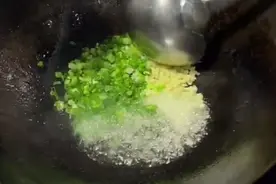 吊炉鸡蛋灌饼和酱料的全教程视频封面