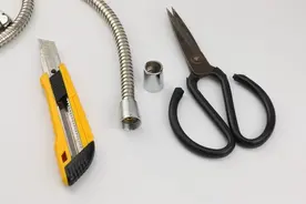 洗澡花洒淋浴软管接头螺帽更换维修视频视频封面