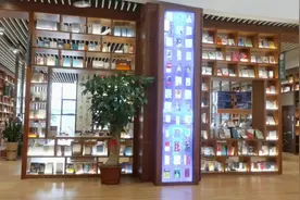 坐地铁六号线去长乐，带哥哥去商务印书馆打卡小小讲解员。