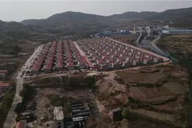 山西煤矿采空区塌陷，改善农民生活煤矿出资整排小别野，免费住视频封面