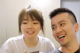 柱子哥没复活成功，想自费带两位妈妈去九寨沟，马上打电话问老妈视频封面