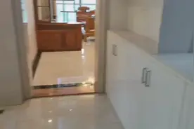 荔海春城，满五不唯一，朝南，看大南山，单本证，业主诚心卖。视频封面