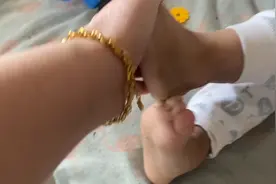 这个孩子太脏了，洗洗还能要吧。