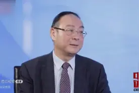 美国是注重实力的国家，有些专家把懦弱说成“理中客”视频封面