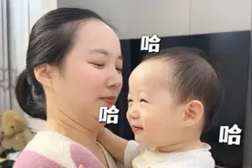 十个月宝宝能听懂大人说话，和姥姥顶嘴一点不服输，小奶音好上头