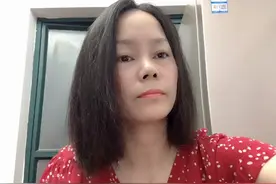 乌发精华液什么时候用效果最好？为何要抹好晒一晒白发变黑发视频封面