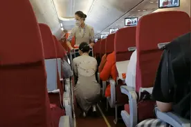 “海南航空”机上用餐见闻：空姐最美丽、餐饮最好吃、服务最周到视频封面