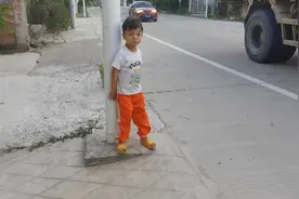 妈妈，你在哪里？我找不到你了！妈妈又不想我，我想妈妈了😂视频封面