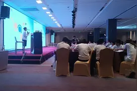 听听中国儿童学主任告诉我们为什么要顺产，不要剖腹产。视频封面