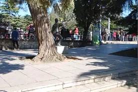 大连中山公园，有很多北面人😁😁视频封面