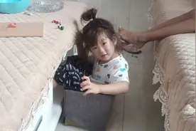 一个比一个会玩，这是要拆家呀。那家伙让我帮他写作业视频封面
