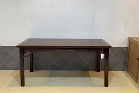 带你捡漏红木家具，收藏级大红酸枝画案跳楼价，看完品质直呼太值视频封面