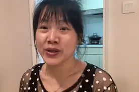 香港59岁大叔在医院最新情况，微笑感谢一直关注和关心大叔的粉丝视频封面