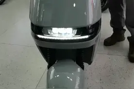 爱玛A130新国标电自，石墨烯电池百公里不充电，爱就马上行动吧！视频封面