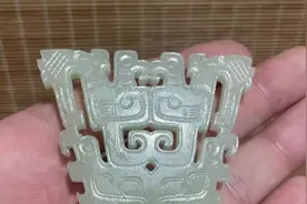 农村大叔拆祖宅意外挖出大罐钱币，网友惊呼发财了！视频封面