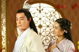 霍建华直言与赵丽颖合作像父女，两人同框的画面真的好温馨！视频封面