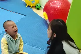 铠铠出生时医生怀疑是唐宝，还没出结果的时候我到处查唐宝的特征视频封面