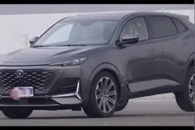 麋鹿测试右侧两轮离地险侧翻，主打运动的长安UNI-K被打脸了？视频封面