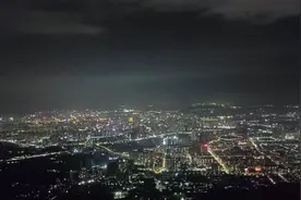生活本来就是场消遣，快乐的人不用说对不起视频封面
